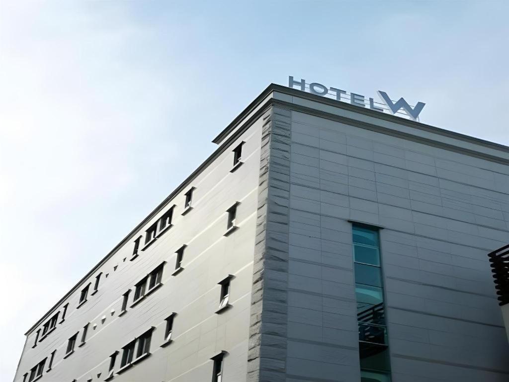 Hotel W ShinΤζέτζου Εξωτερικό φωτογραφία