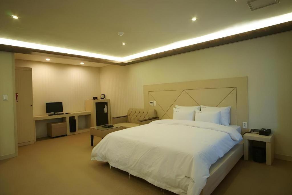 Hotel W ShinΤζέτζου Εξωτερικό φωτογραφία